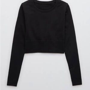 OFFLINE By Aerie Sidewalk Seamless Long
Sleeve Cropped T-Shirt